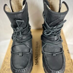 Manitobah WP Pacific Half Winter Boot - Black leather shearling lined waterproof